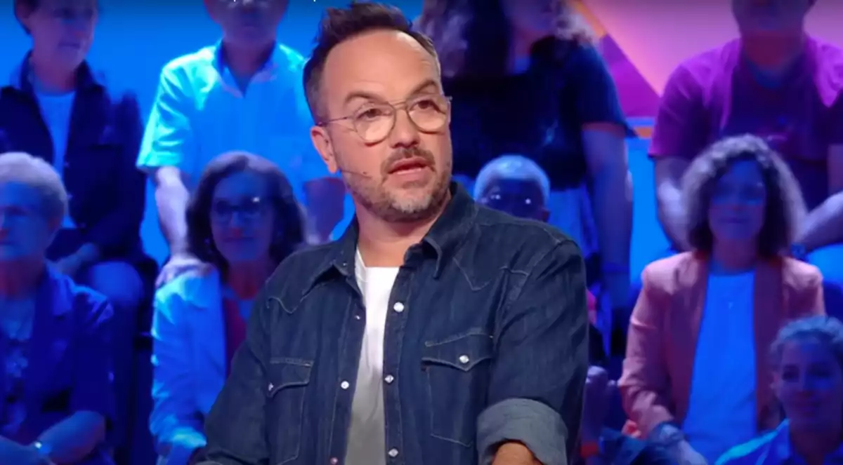 Jarry, humoriste menacé, protège ses enfants derrière des pseudonymes