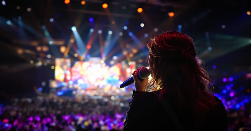 Zazie surprend Orléans : en Clio après le concert, loin des paillettes