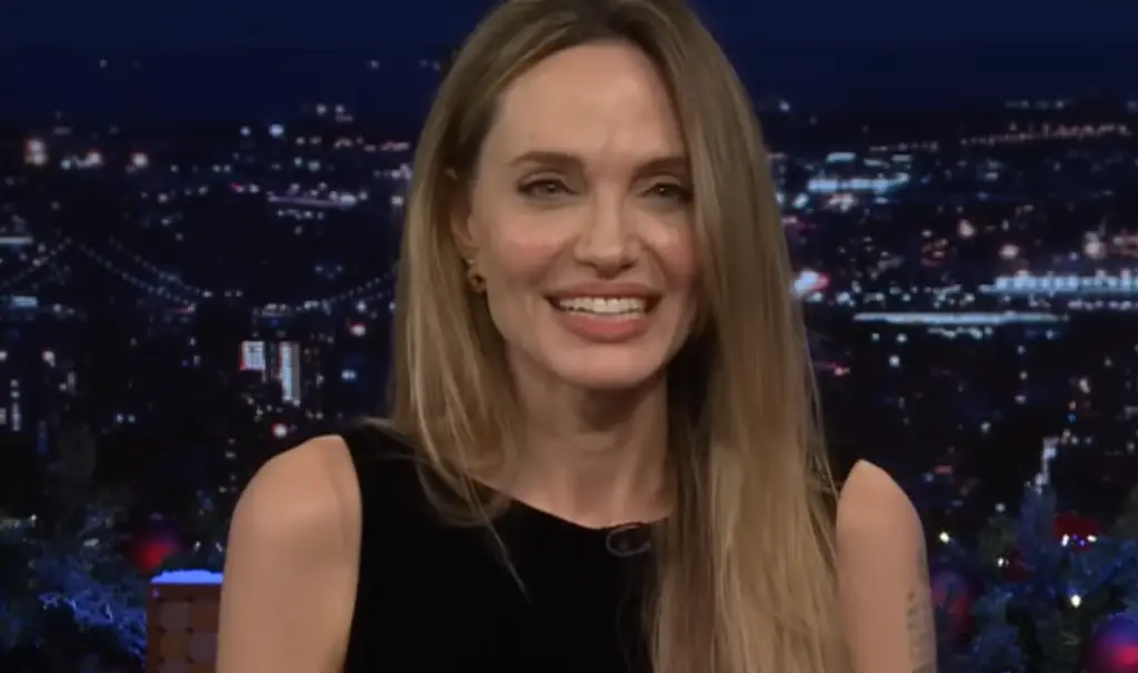 Angelina Jolie en larmes : Ses confidences chocs sur ses cicatrices et sa mère