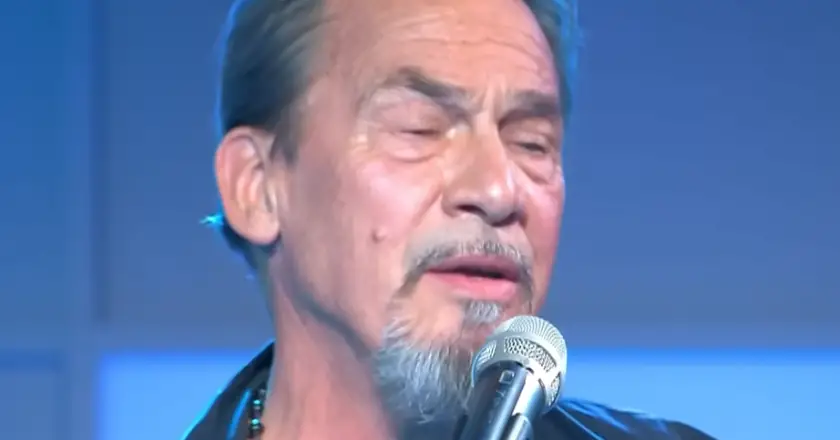 “Ce n’est pas eux qui… » : une ex-candidate de The Voice balance sur Jenifer et Florent Pagny