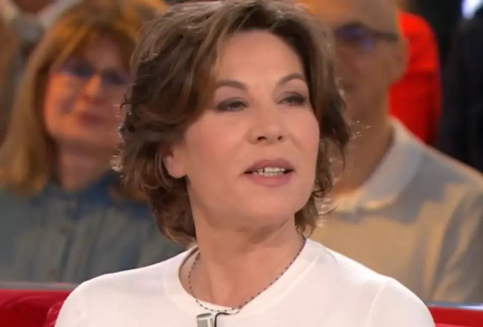 Salaires de misère et agriculteurs à bout : le coup de gueule sanglant de Mathilde Seigner