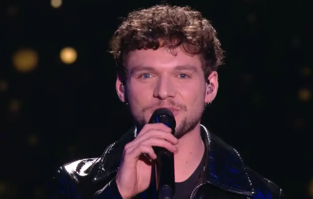 « Il est gras, qu’il mette une chemise » : Théo (Star Academy) victime de lynchage physique