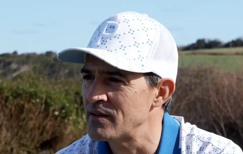 Jean-Pascal Lacoste brise le tabou : « Je fumais 10 à 12 pétards par jour »