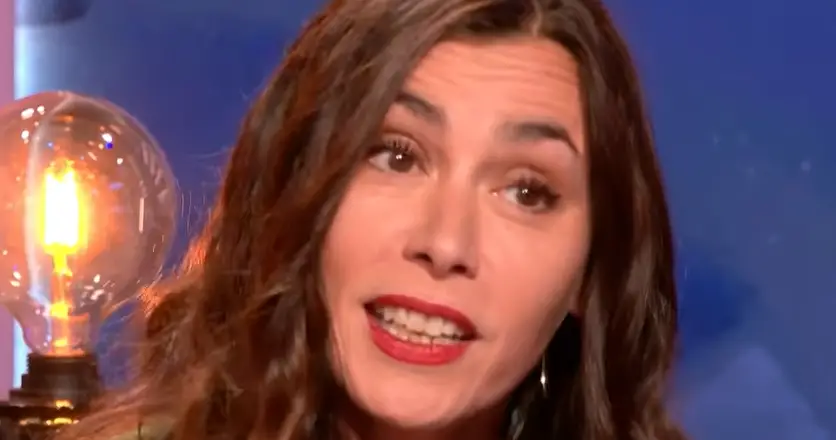 « Je ne peux pas avoir d’enfant » : le terrible malaise jeté par Olivia Ruiz sur le plateau