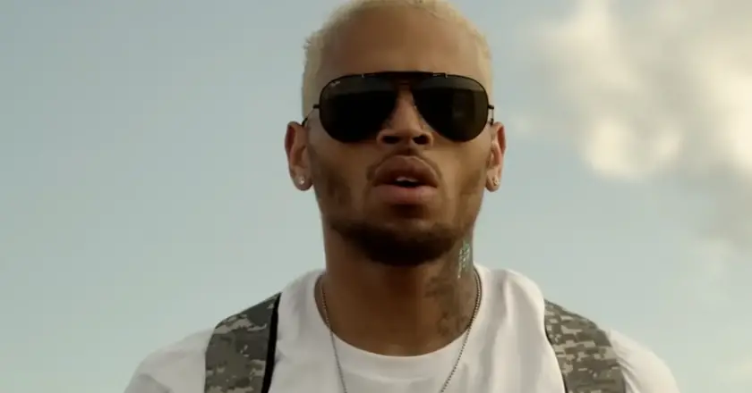 Chris Brown : coupable d’une violente agression à Londres, libéré sous caution