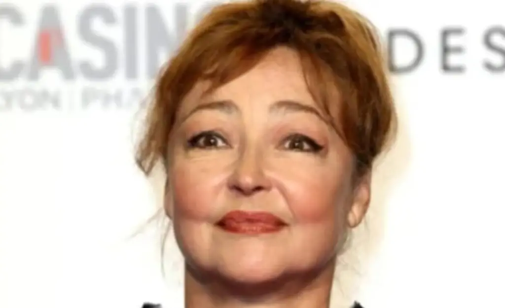 Catherine Frot émue aux larmes en évoquant la mort de sa sœur Dominique Catherine Frot émue aux larmes en évoquant la mort de sa sœur Dominique