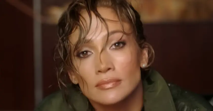 Quand le sosie de J.Lo se retrouve en garde à vue: la toile s’enflamme