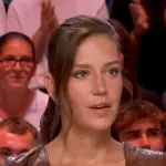 « Je ferai tout pour faire barrage » : Adèle Exarchopoulos s’en prend violemment au RN « Je ferai tout pour faire barrage » : Adèle Exarchopoulos s’en prend violemment au RN