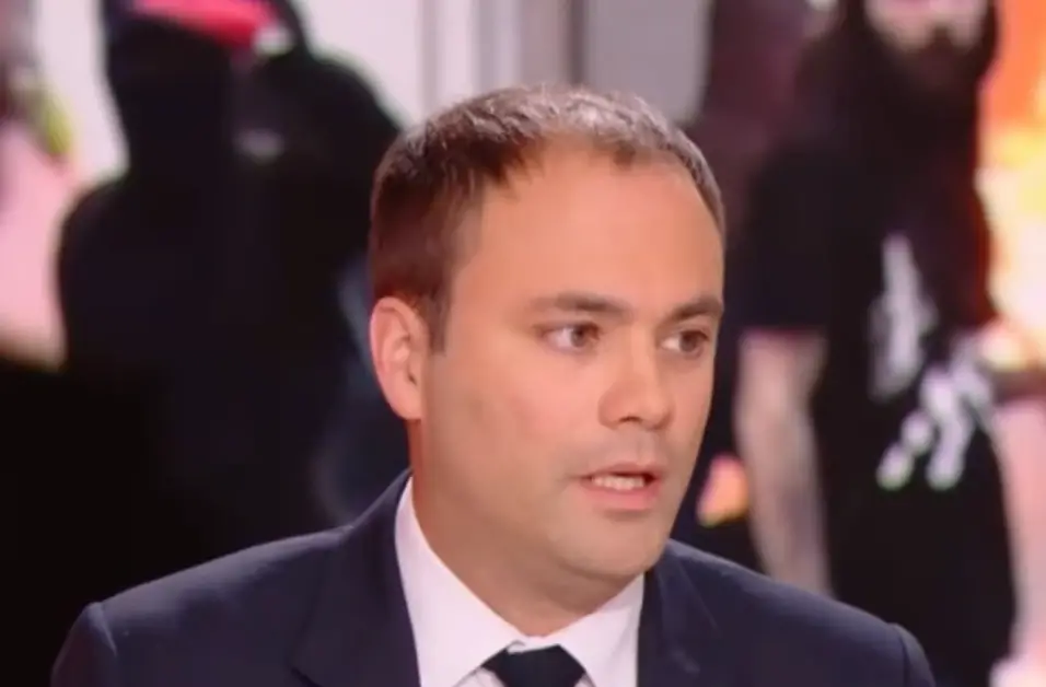 Un bébé de 17 mois meurt après avoir ingéré l’héroïne de ses parents toxicomanes